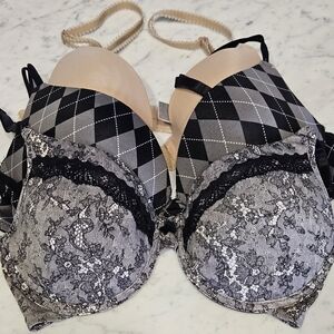 3 Pk Bundle Women's Elegant Black, Black Lace & Tan Lace Bras - Sz C